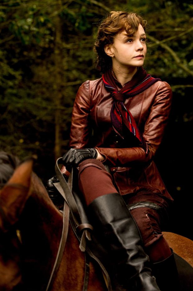 carey-mulligan-far-from-the-madding-crowd-movie-photos_12